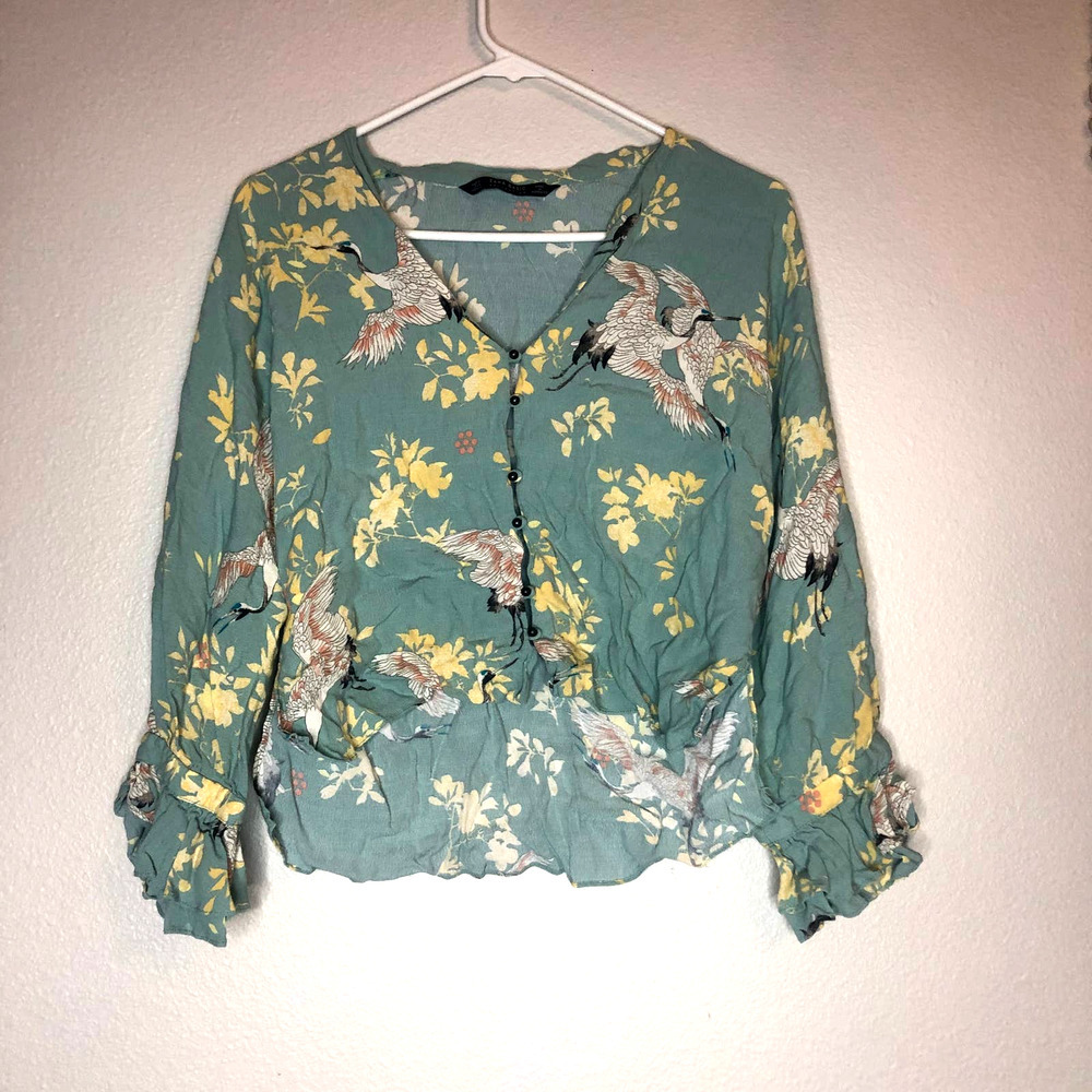 zara floral button front crop blouse Medium